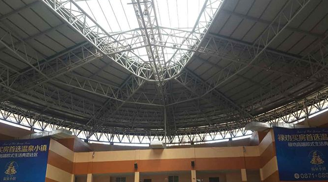 吐鲁番怎么区分管廊钢结构与桁架结构的管道支架